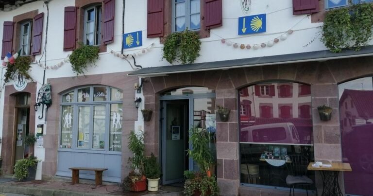 Albergue Gite La Vita e Bella Saint Jean Pied de Port Camino de Santiago Frances 768x403