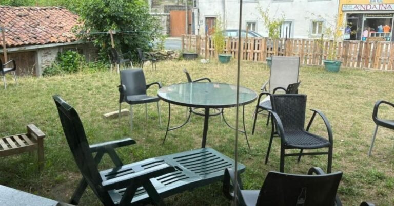 Albergue Hostel Azul Cielo Camino de Santiago Frances 10 768x403