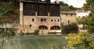 Albergue Hosteria de Curtidores Estella Camino de Santiago Frances 300x158
