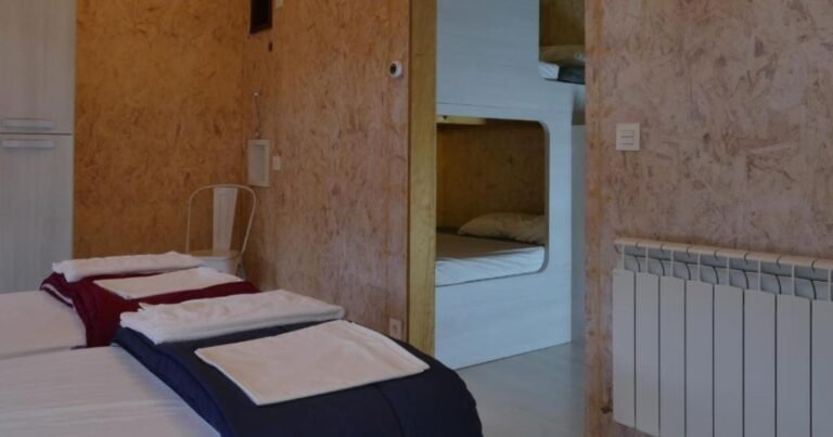 Albergue Hosteria de Curtidores Estella Camino de Santiago Frances 11 768x403