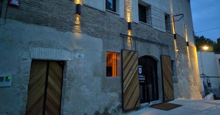 Albergue Hosteria de Curtidores Estella Camino de Santiago Frances 3 768x403