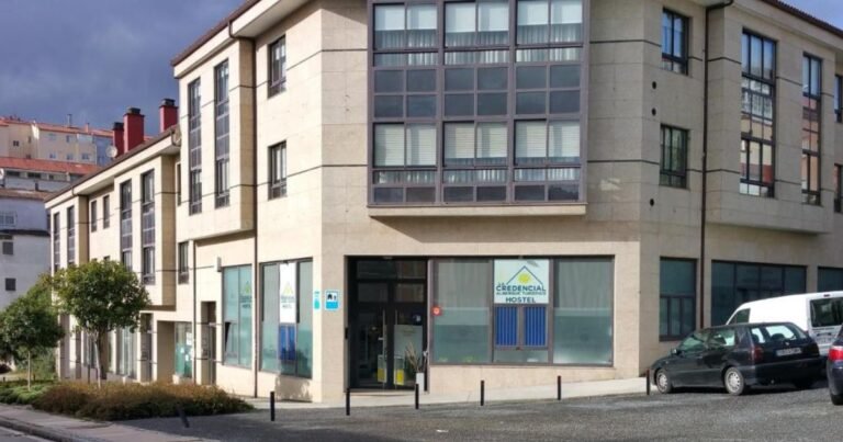 Albergue La Credencial Santiago de Compostela Camino de Santiago Frances 768x403