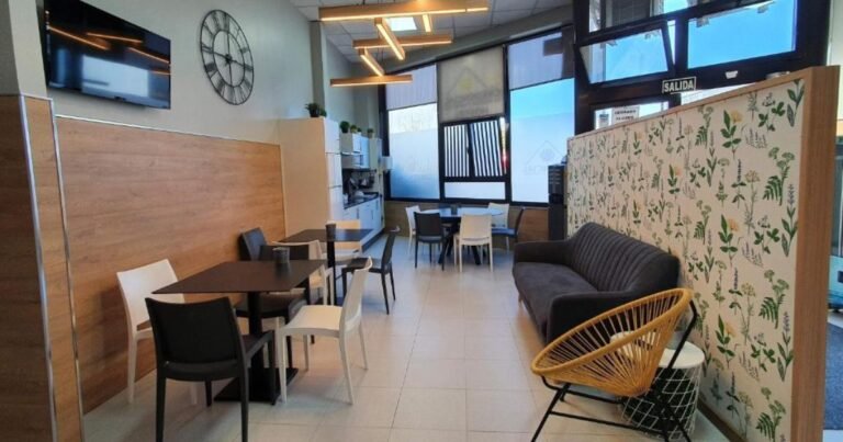 Albergue La Credencial Santiago de Compostela Camino de Santiago Frances 4 768x403