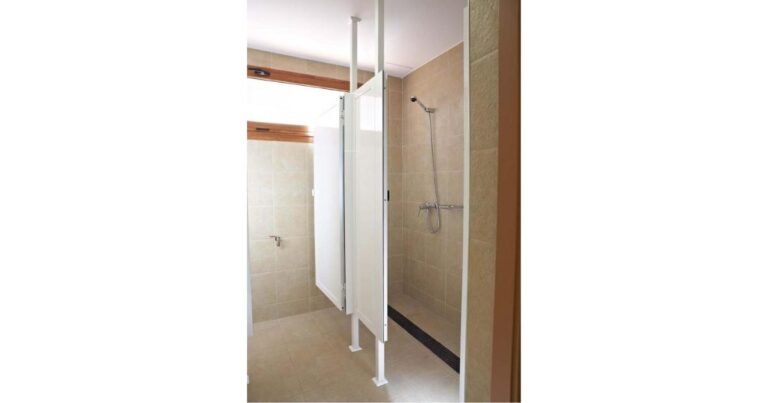 Albergue Monasterio de La Magdalena Sarria Camino de Santiago Frances 13 768x403