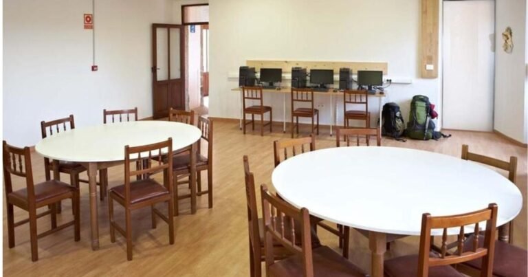 Albergue Monasterio de La Magdalena Sarria Camino de Santiago Frances 5 768x403