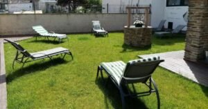 Albergue Oasis Sarria Camino de Santiago Frances 15 300x158