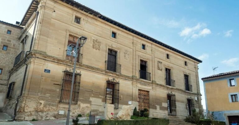 Albergue Palacio de Sansol Camino de Santiago Frances 768x403