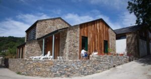 Albergue Pension Complexo Xacobeo Camino de Santiago Frances 300x158