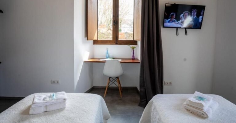 Albergue Pension Complexo Xacobeo Camino de Santiago Frances 8 768x403