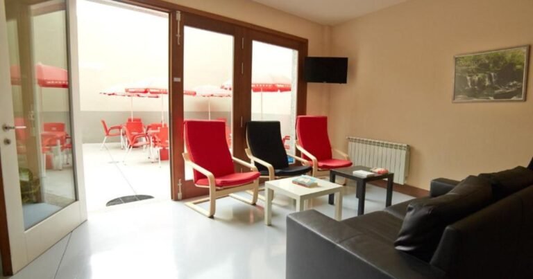 Albergue Pereiro Melide Camino de Santiago Frances 10 768x403