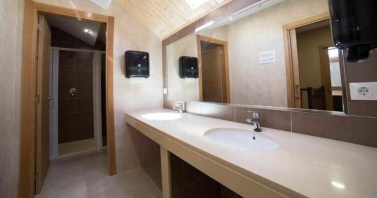 Albergue San Anton Melide Camino de Santiago Frances 12 768x403