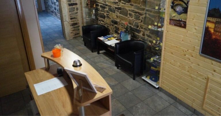 Albergue San Anton Melide Camino de Santiago Frances 7 768x403