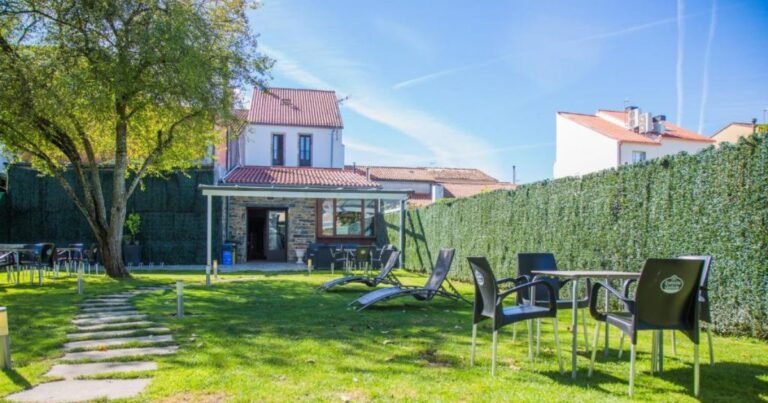 Albergue San Anton Melide Camino de Santiago Frances 9 768x403