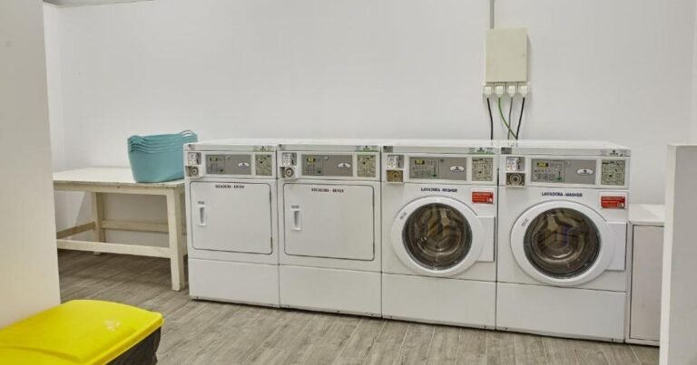 Albergue Seminario Menor Santiago de Compostela Camino de Santiago Frances 8 768x403