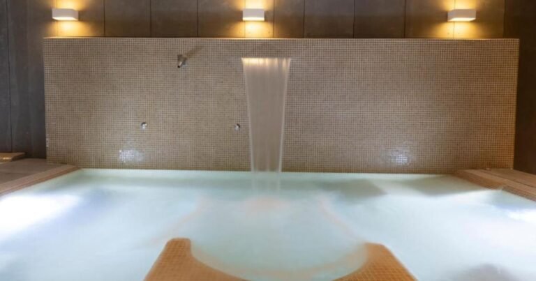 Albergue Spa Cruceiro de Pedrouzo Camino de Santiago Frances 15 768x403