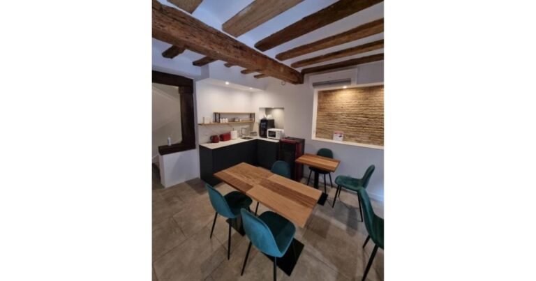 Hostal La Rua Estella Camino de Santiago Frances 6 768x403