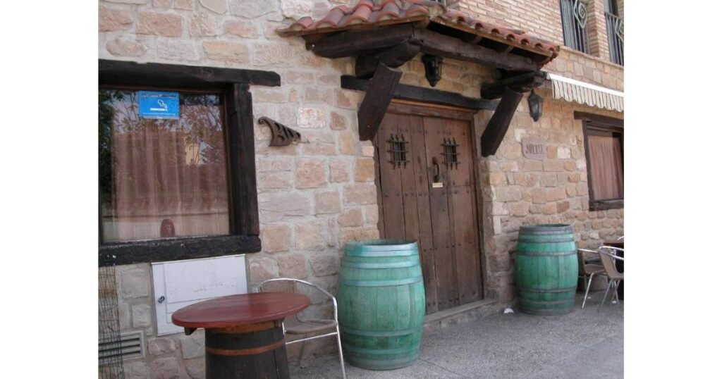 Hostal Suetxe Los Arcos Camino de Santiago Frances 13 1024x538