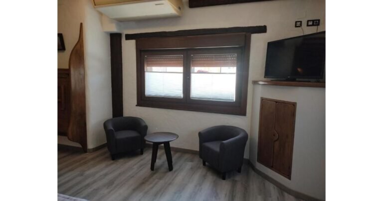 Hostal Suetxe Los Arcos Camino de Santiago Frances 5 768x403