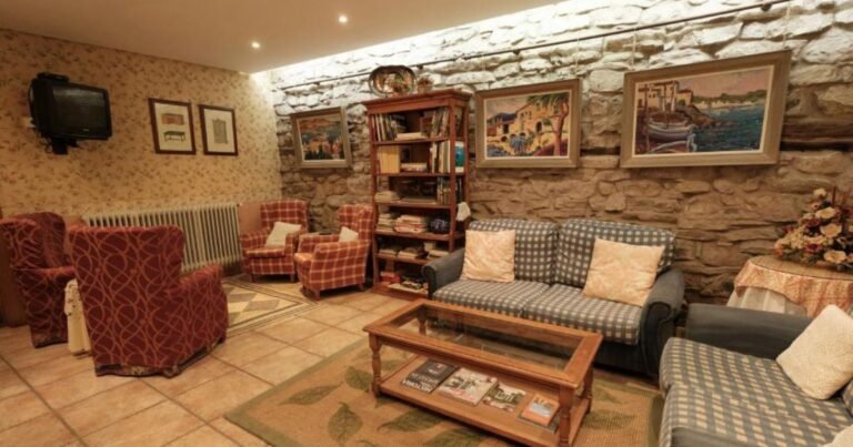 Hosteria de Zubiri Camino de Santiago Frances 6 768x403