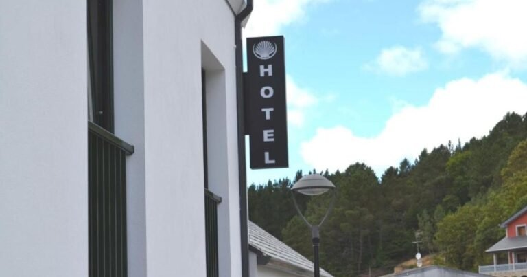 Hotel Ferramenteiro de Portomarin Camino de Santiago Frances 17 768x403