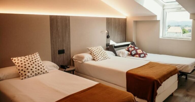 Hotel Lux Melide Camino de Santiago Frances 2 768x403