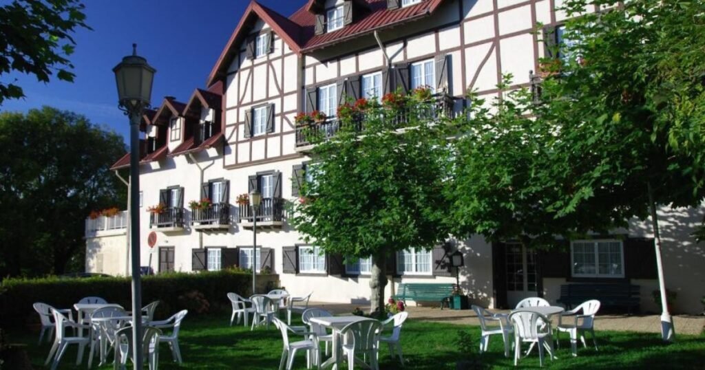 Hotel Rural Loizu Burguete Camino de Santiago Frances 2 1024x538
