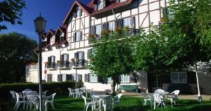 Hotel Rural Loizu Burguete Camino de Santiago Frances 2 300x158