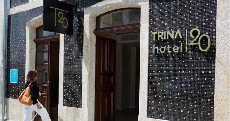 Hotel Trina 20 Camino de Santiago Frances 768x403