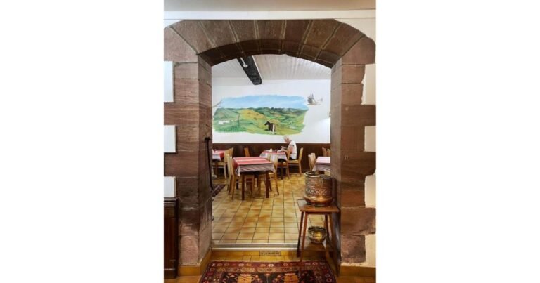 Hotel des Remparts Saint Jean Pied de Port Camino de Santiago Frances 4 768x403