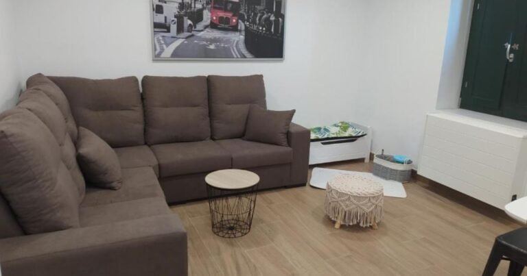 Huellas Albergue Turistico Camino de Santiago Frances 8 768x403