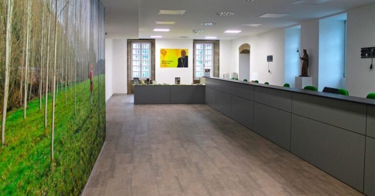 Oficina de Acogida al Peregrino Camino de Santiago Frances 5 768x403