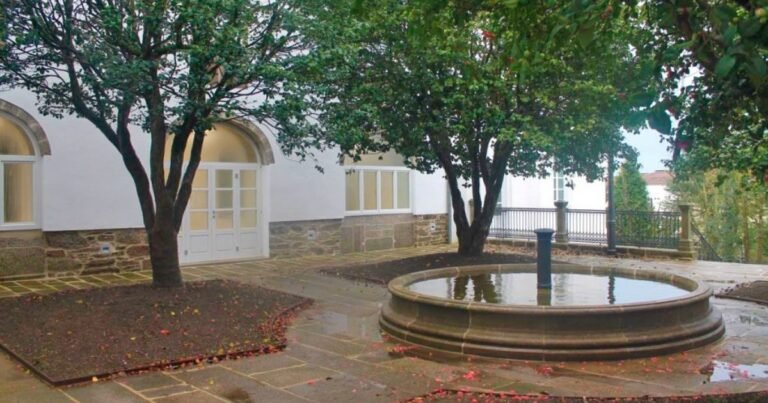 Oficina de Acogida al Peregrino Camino de Santiago Frances 7 768x403