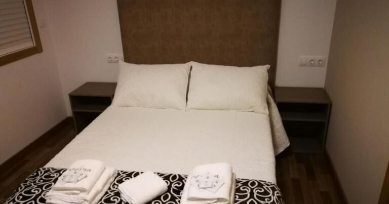 Pension Esquina Melide Camino de Santiago Frances 7 768x403