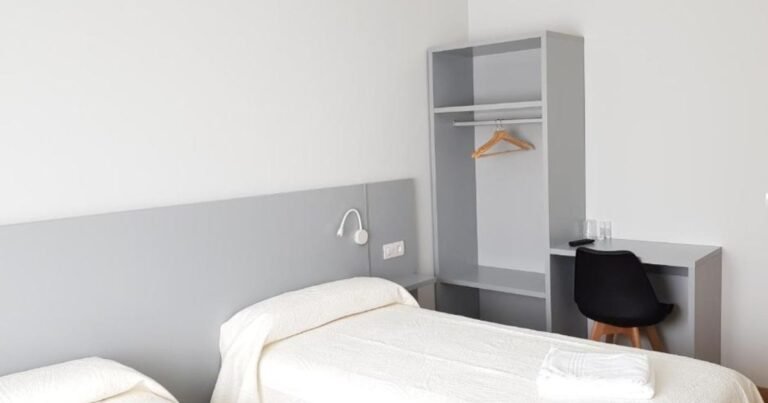 Pension Perez Portomarin Camino de Santiago Frances 3 768x403