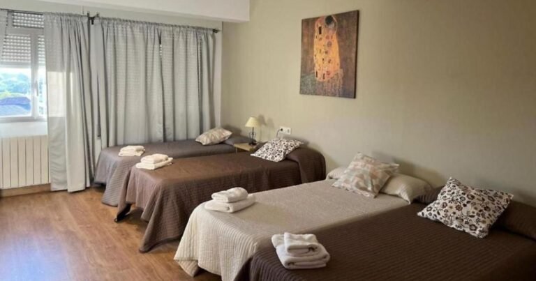 Pension Plaza Palas de Rei Camino de Santiago Frances 4 768x403