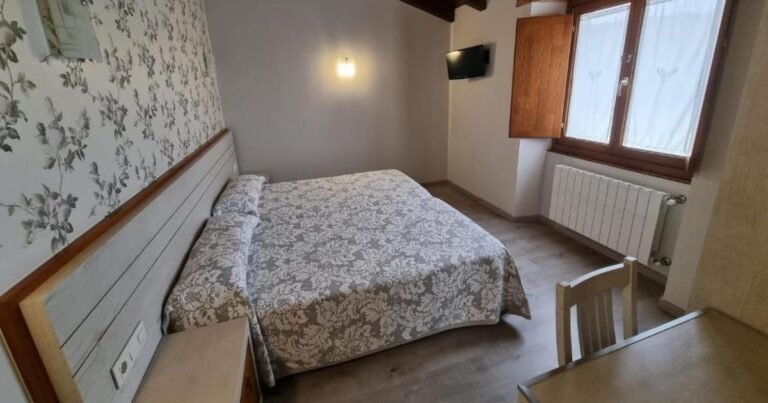 Pension Ribadiso Camino de Santiago Frances 3 768x403