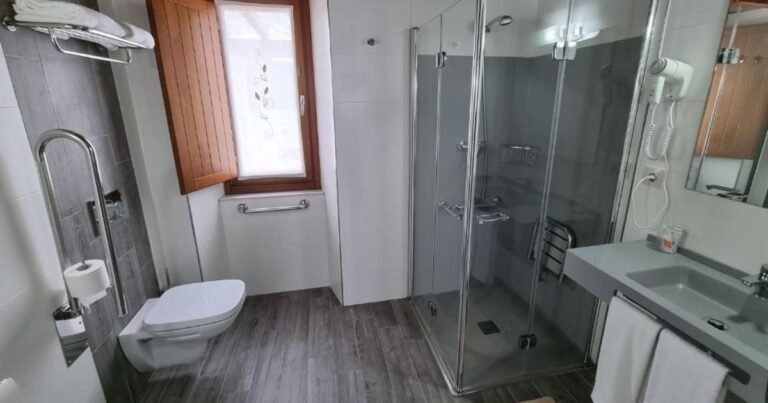 Pension Ribadiso Camino de Santiago Frances 4 768x403