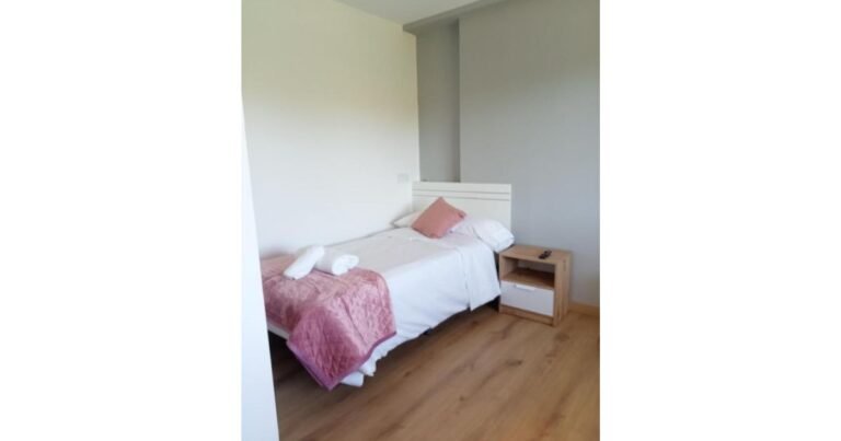 Pension Xacobeo Lavacolla Camino de Santiago Frances 9 768x403