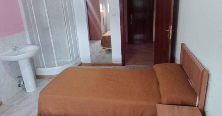 Albergue Bar Villamayor del Rio Camino de Santiago Frances 9 768x403