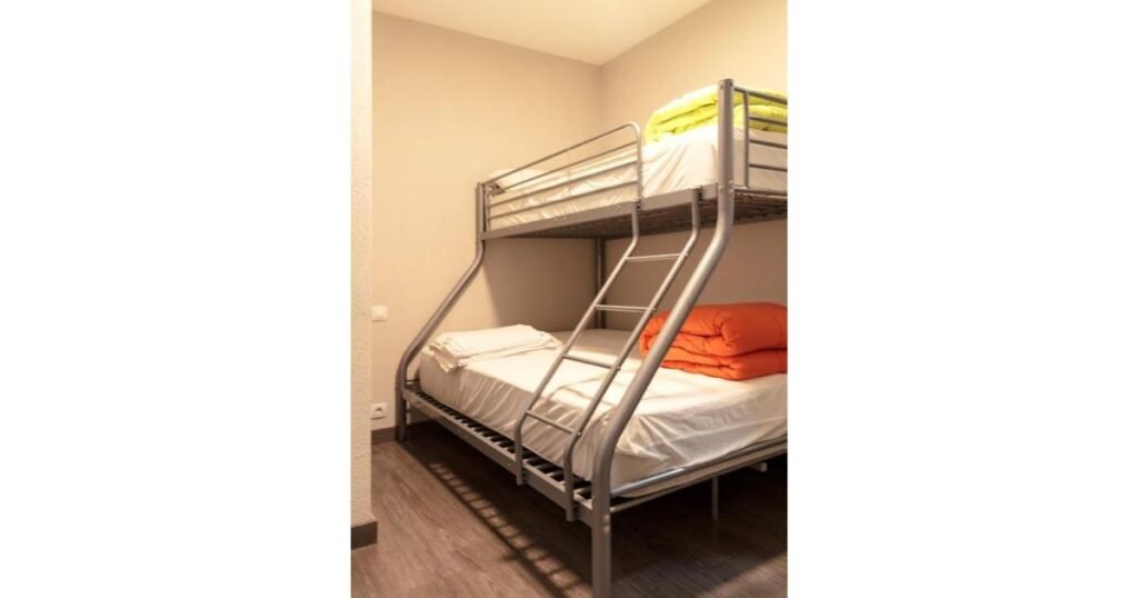 Albergue Hostel Catedral Burgos Camino de Santiago Frances 8 1024x538