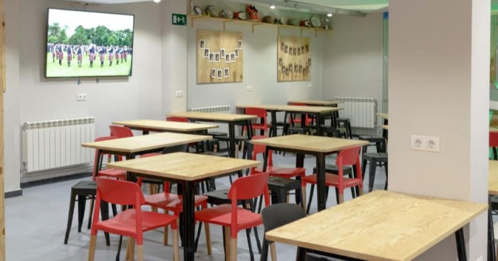 Albergue Hostel Catedral Burgos Camino de Santiago Frances 9 1024x538