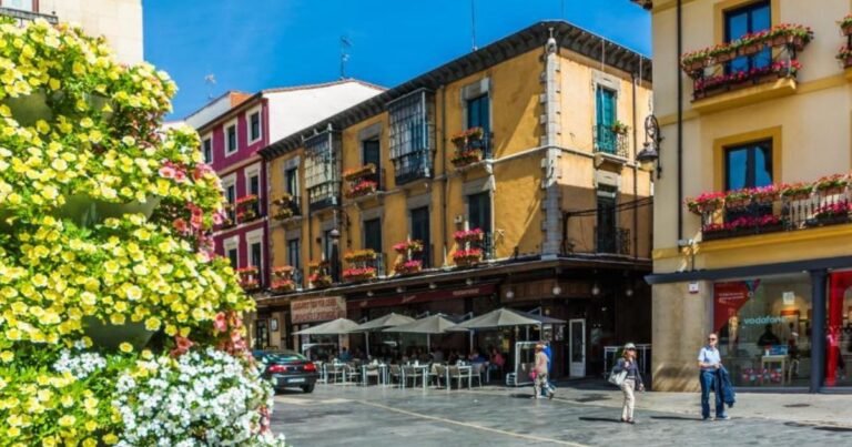 Albergue Hostel Covent Garden Leon Camino de Santiago Frances 768x403