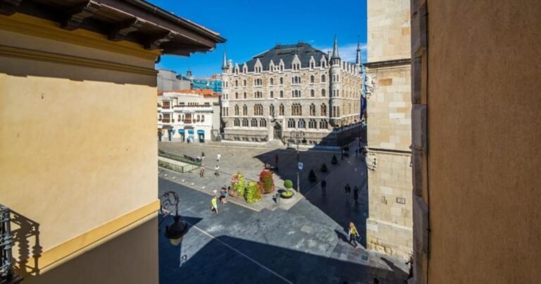 Albergue Hostel Covent Garden Leon Camino de Santiago Frances 4 768x403