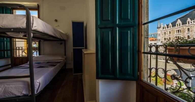 Albergue Hostel Covent Garden Leon Camino de Santiago Frances 9 768x403