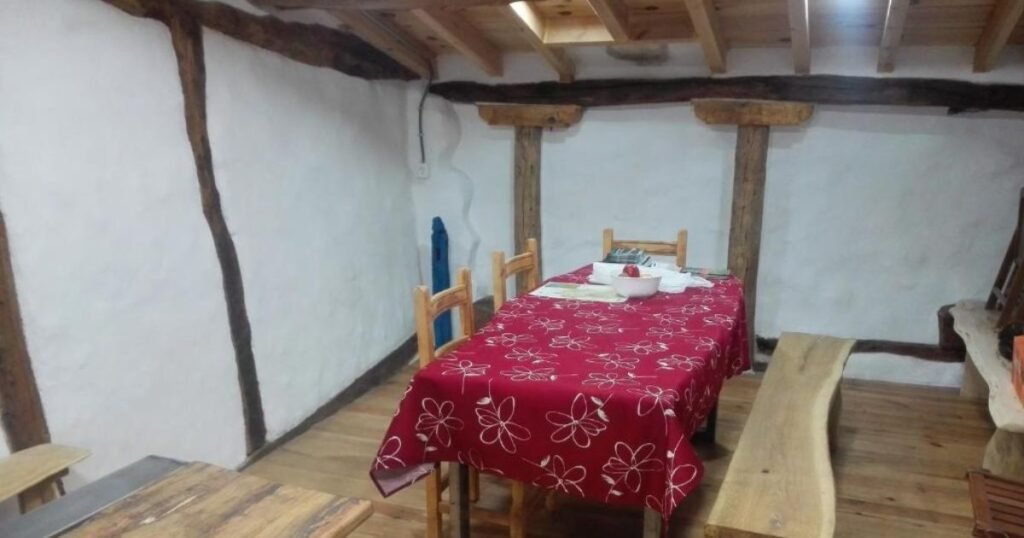 Albergue Hostel La Plazuela Verde Atapuerca Camino de Santiago Frances 5 1024x538