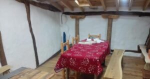 Albergue Hostel La Plazuela Verde Atapuerca Camino de Santiago Frances 5 300x158