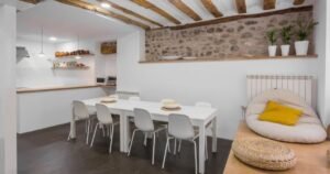 Albergue Hostel Punto B Belorado Camino de Santiago Frances 3 300x158