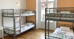 Albergue Leon Hostel Camino de Santiago Frances 7 300x158