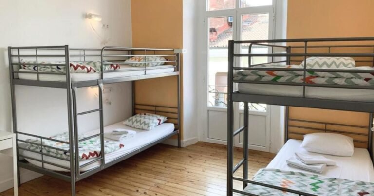 Albergue Leon Hostel Camino de Santiago Frances 7 768x403