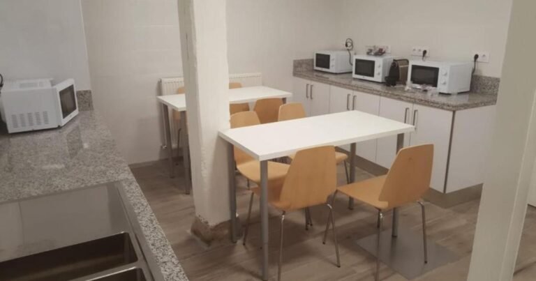 Albergue Logrono Centro Camino de Santiago Frances 12 768x403